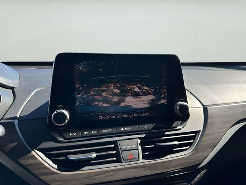 Used 2023 Nissan Altima 2.5 SV image 18