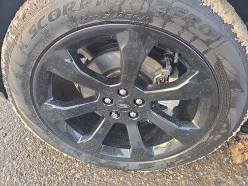 Certified 2023 Ford Explorer ST-Line image 19