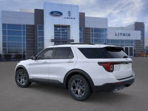 New 2026 Ford Explorer Active AWD/4WD image 4