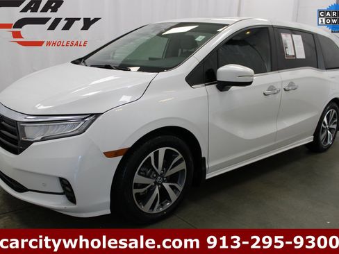 Used 2022 Honda Odyssey Touring image 1