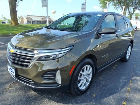 Used 2024 Chevrolet Equinox LT FWD image 3
