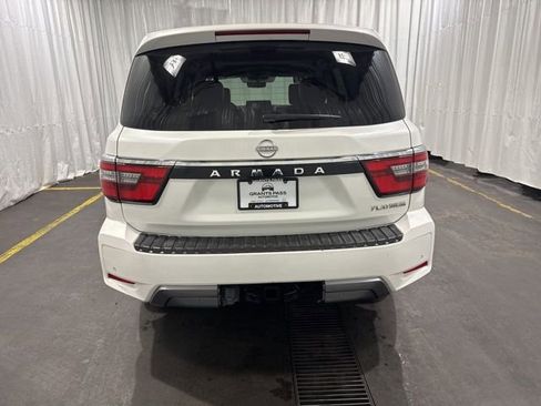 Used 2021 Nissan Armada Platinum w/ Captain's Chairs Package image 4
