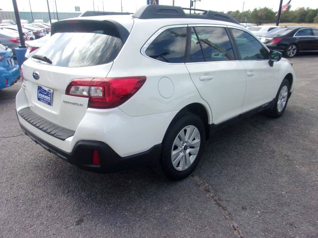 Used 2018 Subaru Outback 2.5i AWD/4WD image 6