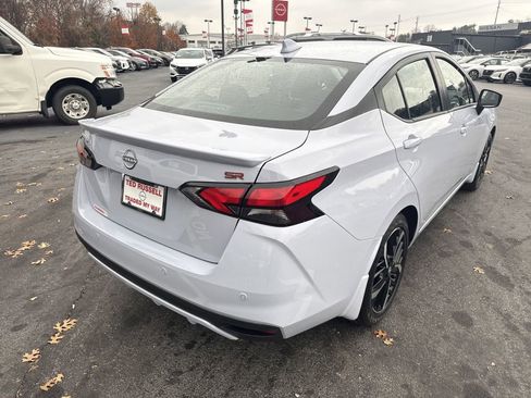 New 2025 Nissan Versa SR w/ Trunk Package FWD image 6
