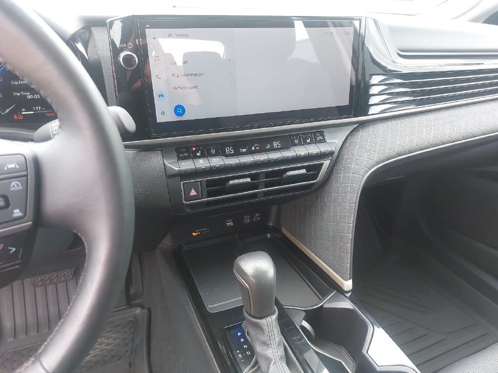 Used 2025 Toyota Camry XLE w/ Premium Plus Package FWD image 16