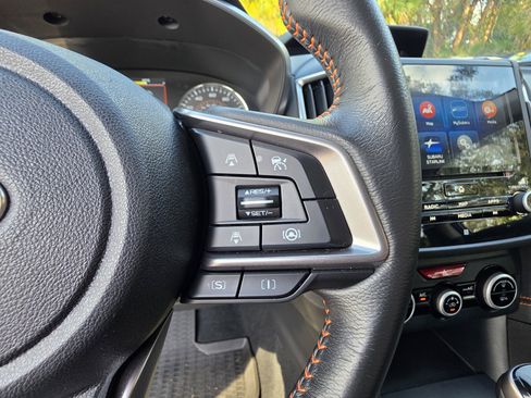 Certified 2022 Subaru Crosstrek 2.5i Limited w/ Moonroof Package 2 image 28