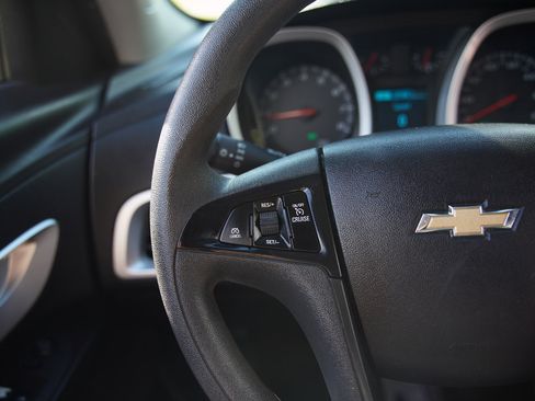 Used 2014 Chevrolet Equinox LS image 25