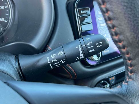 Used 2023 Nissan Kicks SR w/ SR Premium Package FWD image 15