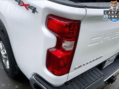 Used 2024 Chevrolet Silverado 2500 LT image 29