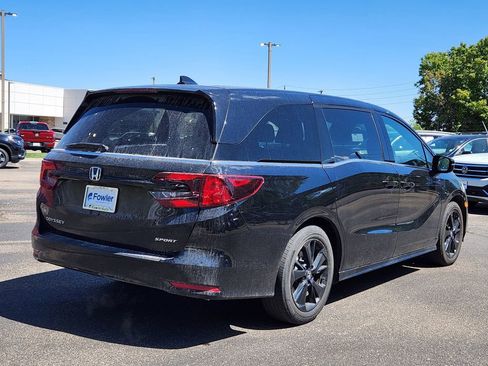 Used 2024 Honda Odyssey Sport image 7