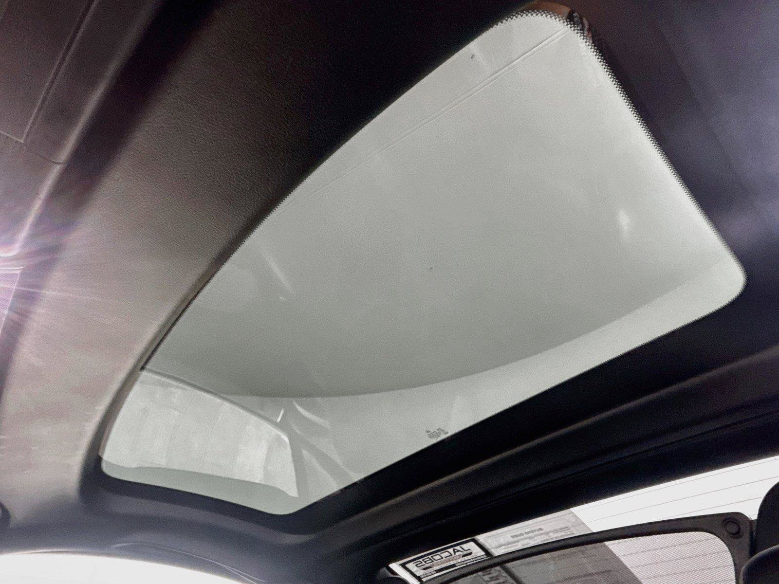 Used 2019 Mercedes-Benz SLC 300 image 21