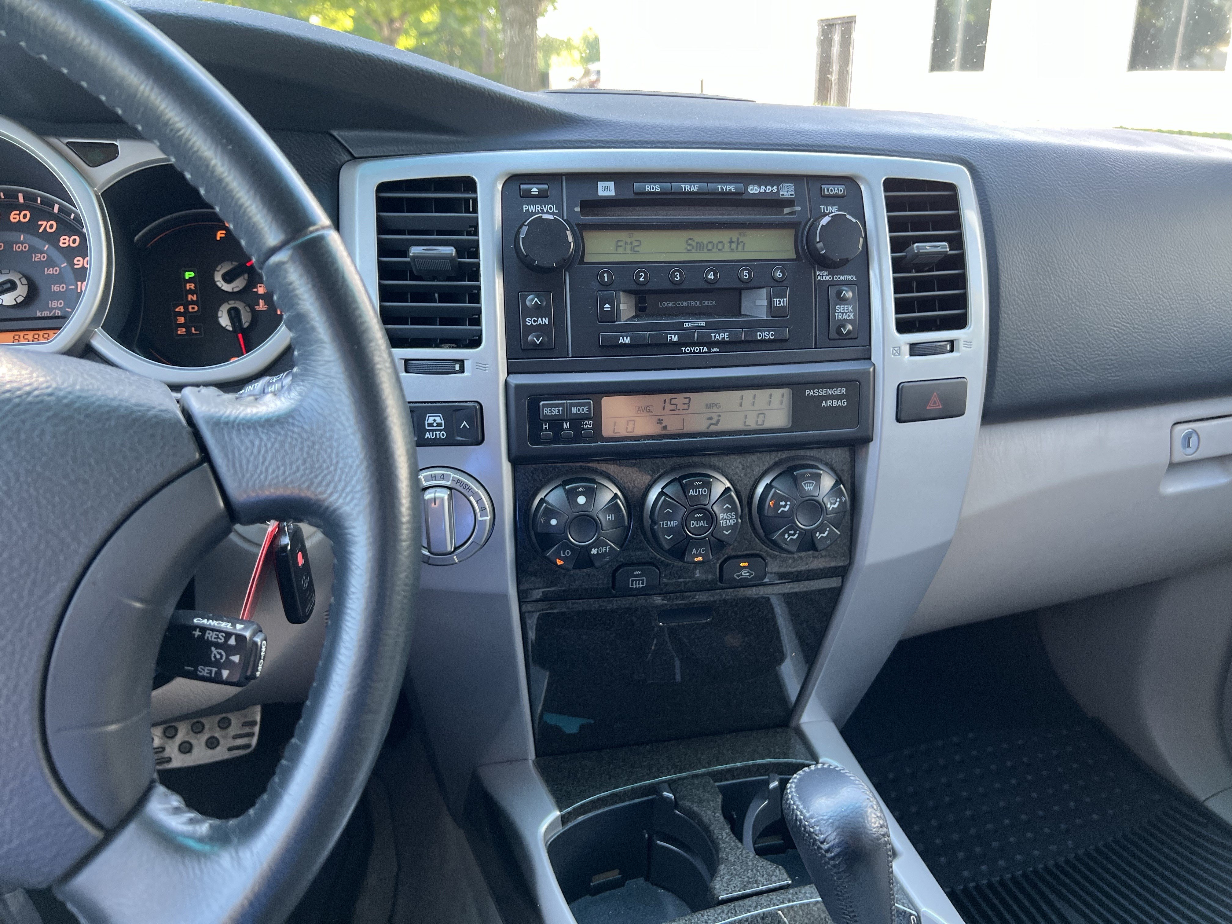 Used 2005 Toyota 4Runner Limited AWD/4WD image 18