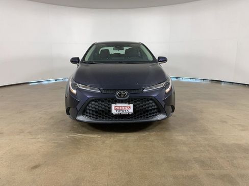 Used 2022 Toyota Corolla LE FWD image 3