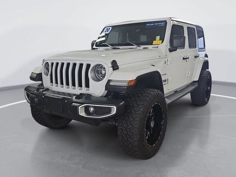 Used 2020 Jeep Wrangler Unlimited Sahara w/ Dual Top Group AWD/4WD image 9
