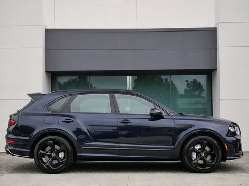New 2025 Bentley Bentayga image 5