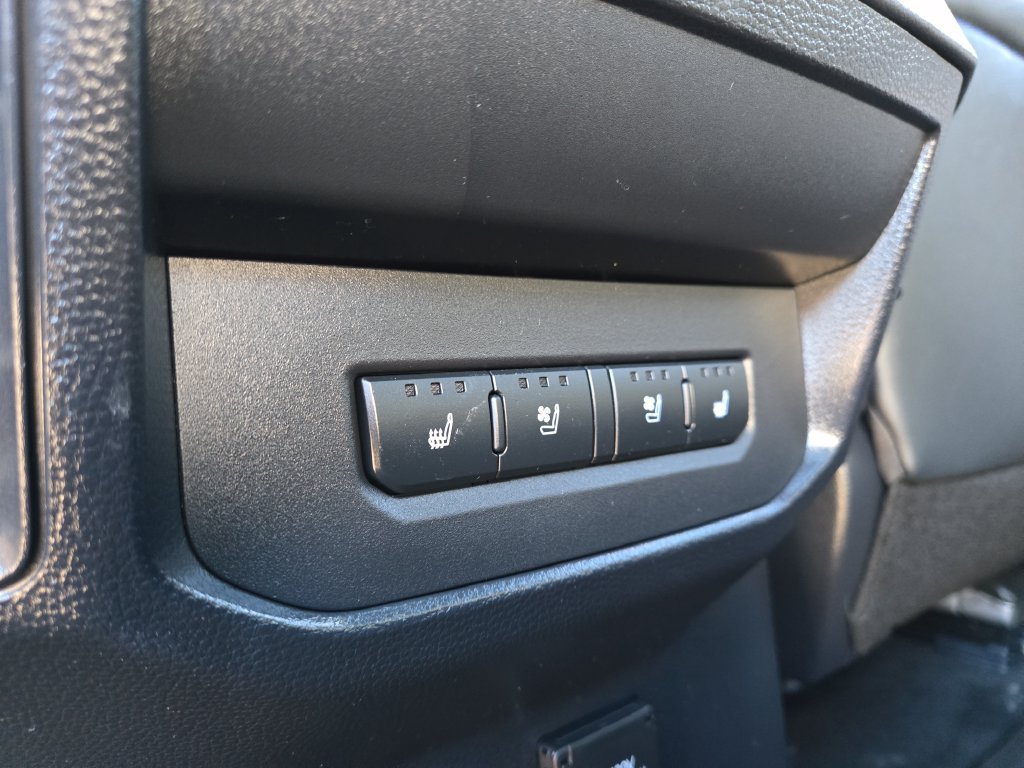 Used 2026 Toyota Tundra Platinum AWD/4WD image 15