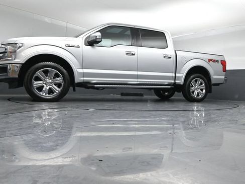 Used 2018 Ford F150 Lariat w/ Equipment Group 502A Luxury AWD/4WD image 41