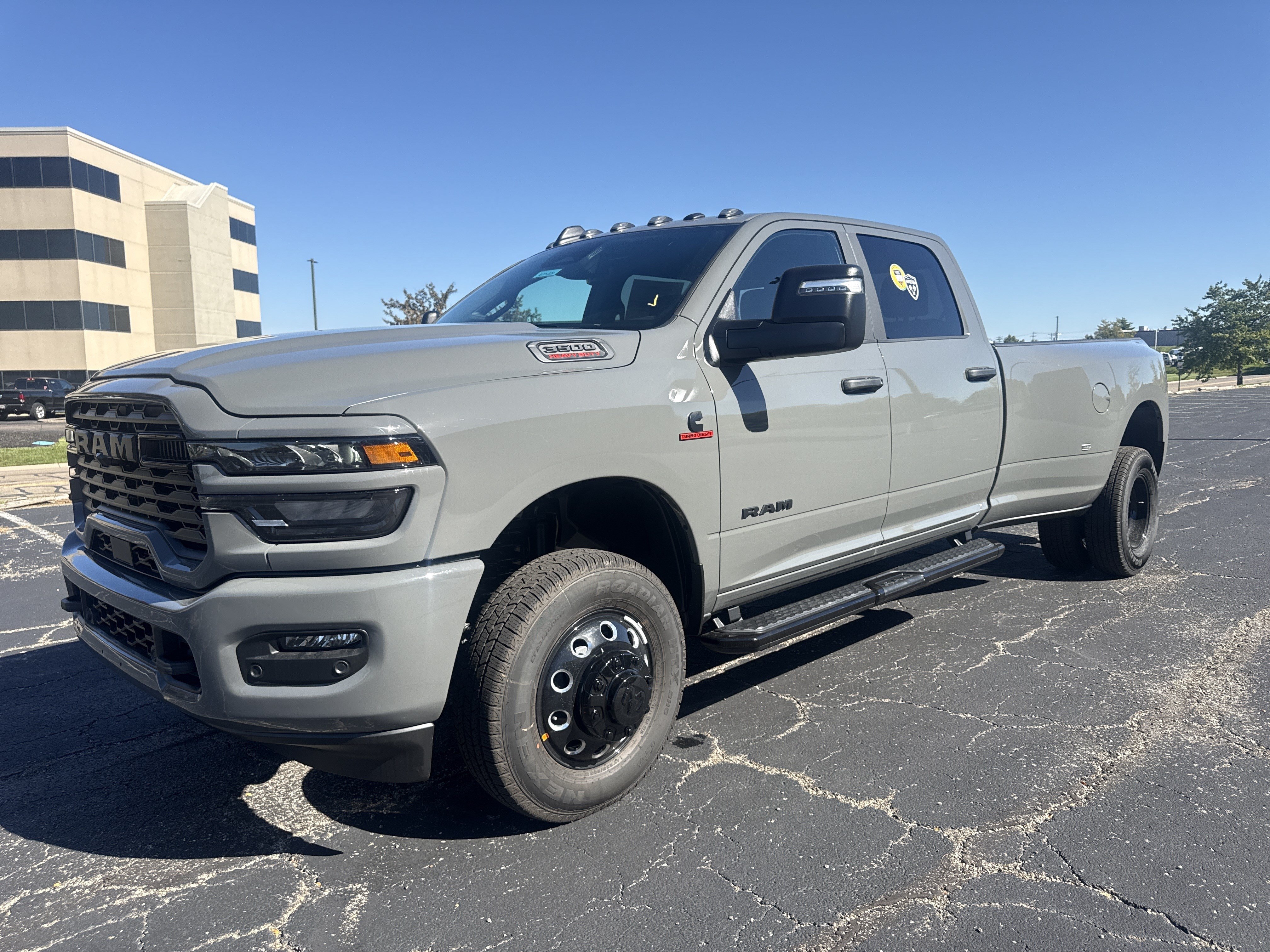 New 2027 RAM 3500 Big Horn AWD/4WD image 5