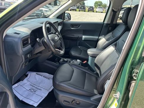 Used 2025 Ford Maverick Lariat w/ Black Appearance Package AWD/4WD image 9