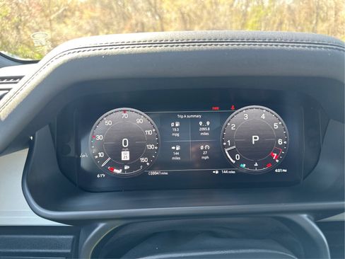 Used 2024 Land Rover Defender 110 S AWD/4WD image 18