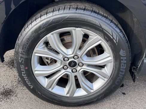 Certified 2023 Ford Edge Titanium image 48