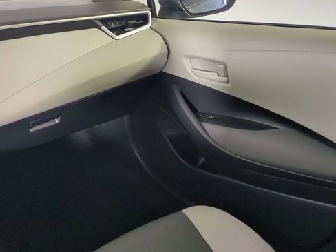 Used 2025 Toyota Corolla LE image 18
