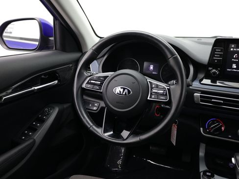 Used 2021 Kia Seltos S AWD/4WD image 29