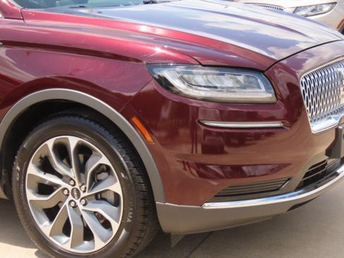 Used 2022 Lincoln Nautilus Reserve FWD image 5