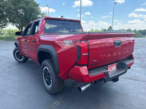 Used 2026 Toyota Tacoma TRD Off-Road AWD/4WD image 6