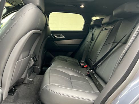 Used 2025 Land Rover Range Rover Velar Dynamic SE image 16