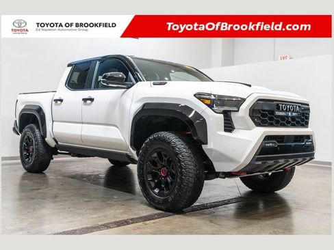 Used 2025 Toyota Tacoma TRD Pro AWD/4WD image 1