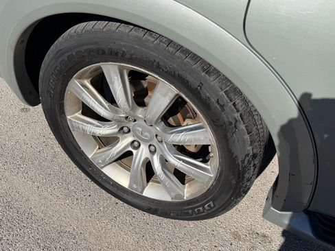 Used 2011 INFINITI QX56 2WD w/ Deluxe Touring Pkg image 27