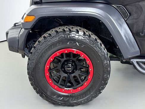 Used 2023 Jeep Wrangler Sport image 27