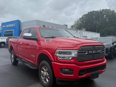 Used 2022 RAM 2500 Laramie AWD/4WD image 1