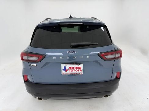 Used 2025 Ford Escape ST-Line w/ Tech Pack #1 FWD image 19