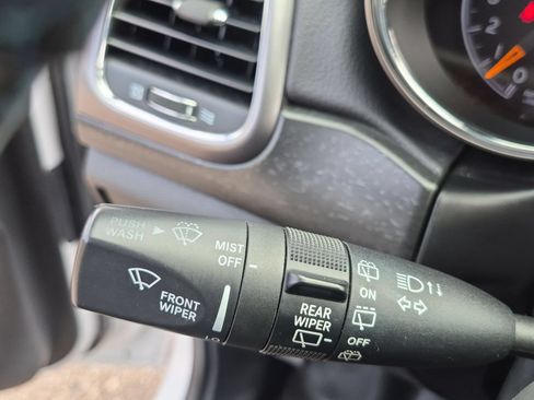 Used 2018 Jeep Grand Cherokee Laredo AWD/4WD image 20