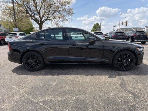 Used 2024 Volvo S60 B5 Plus w/ Climate Package AWD/4WD image 9