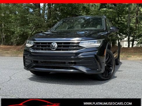 Used 2022 Volkswagen Tiguan SE R-Line image 1