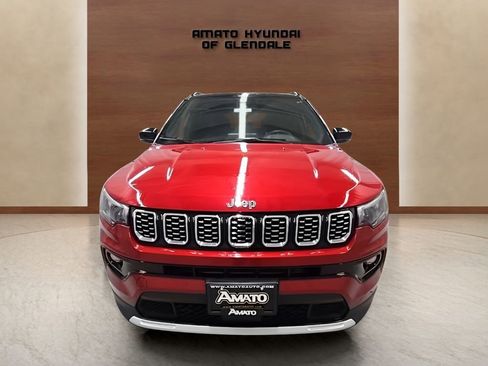 Used 2025 Jeep Compass Limited AWD/4WD image 9