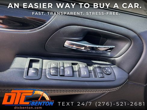 Used 2020 Dodge Grand Caravan SXT w/ Driver Convenience Group FWD image 9