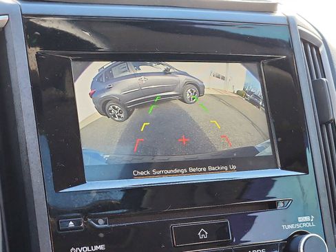 Used 2019 Subaru Crosstrek 2.0i Premium w/ Moonroof Package image 18