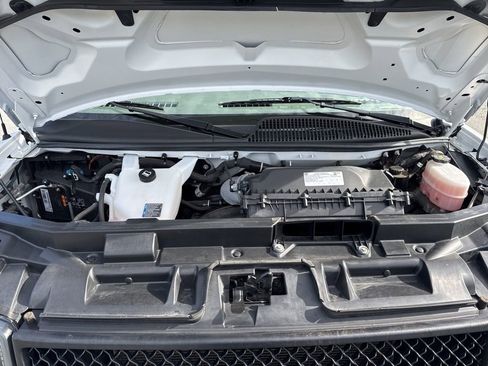 Used 2023 Chevrolet Express 2500 w/ Driver Convenience Package image 25