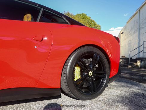 Used 2019 Ferrari Portofino image 53