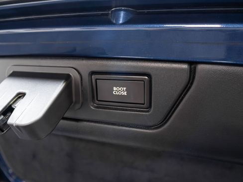 Used 2016 Bentley Mulsanne Speed image 55