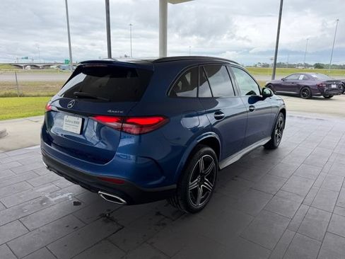 Used 2025 Mercedes-Benz GLC 300 4MATIC image 4