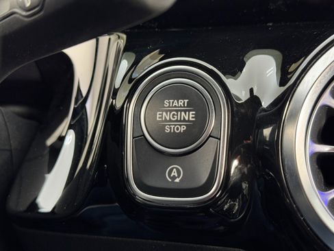 Used 2021 Mercedes-Benz GLA 35 AMG 4MATIC w/ Premium Package image 23