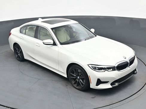 Used 2019 BMW 330i xDrive Sedan w/ Convenience Package AWD/4WD image 20