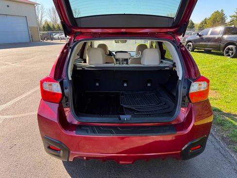 Used 2017 Subaru Crosstrek 2.0i Premium w/ Moonroof Package AWD/4WD image 3