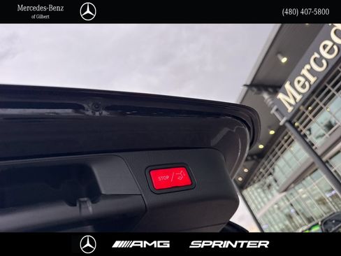 New 2026 Mercedes-Benz GLB 250 image 6
