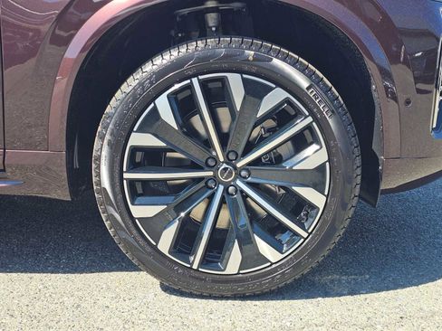 New 2026 Volvo XC90 T8 Ultra w/ Protection Package Premier AWD/4WD image 9